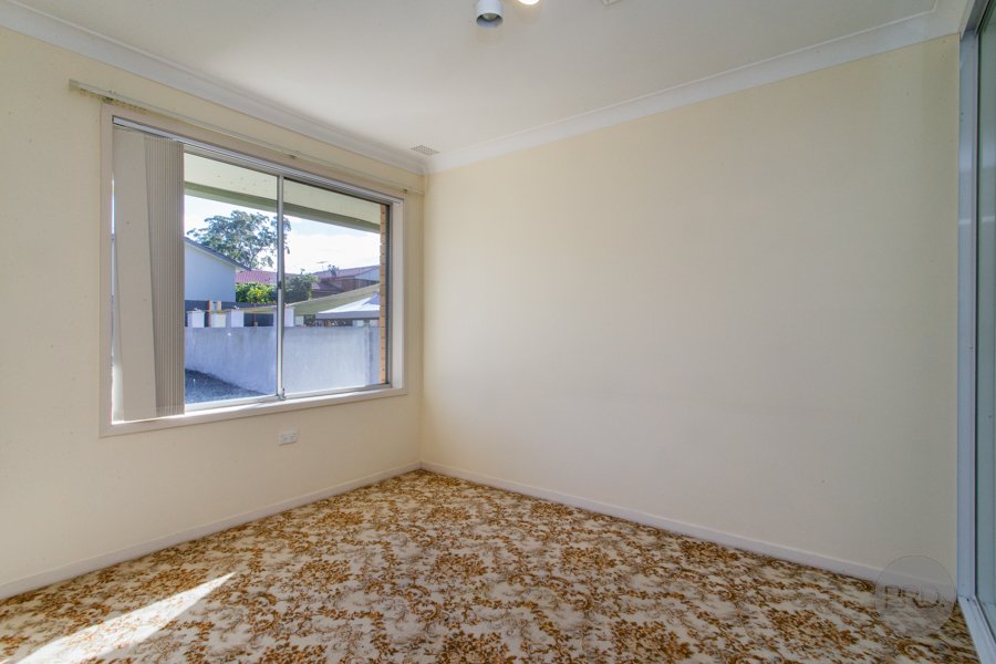 7 Tygh Street LAPSTONE 15