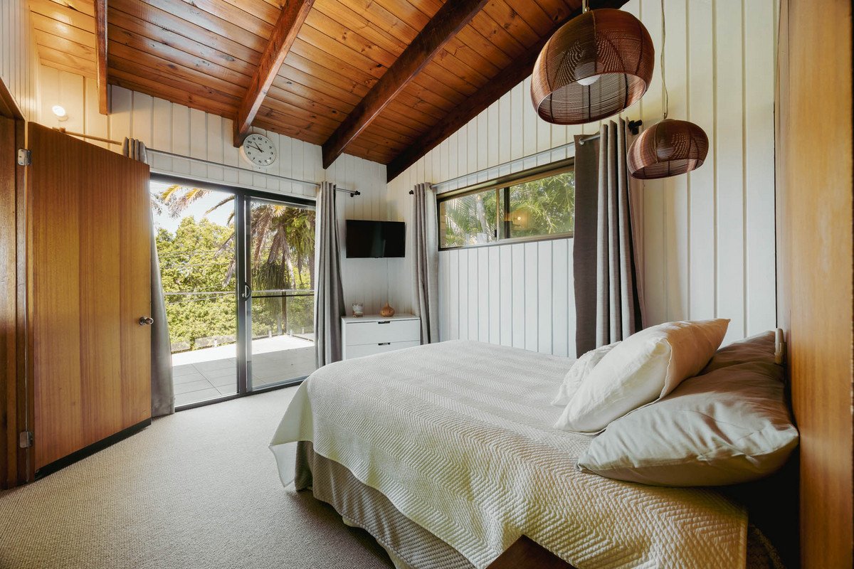 7 Vantage Point Drive Burleigh Heads 20