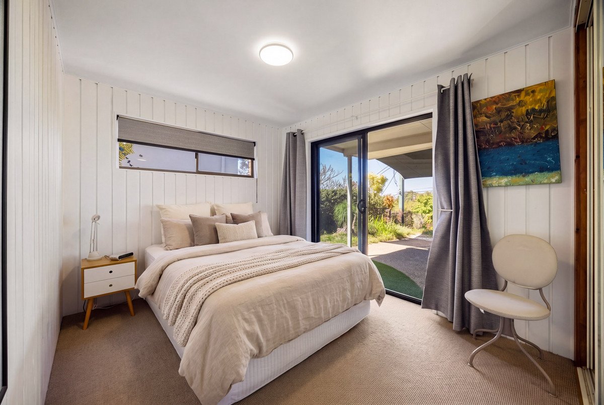 7 Vantage Point Drive Burleigh Heads 25