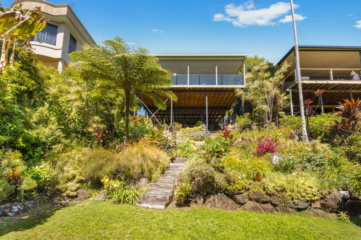 7 Vantage Point Drive Burleigh Heads 30