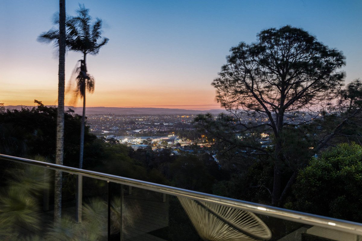 7 Vantage Point Drive Burleigh Heads 34