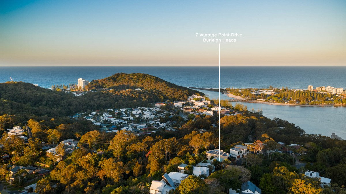 7 Vantage Point Drive Burleigh Heads 35