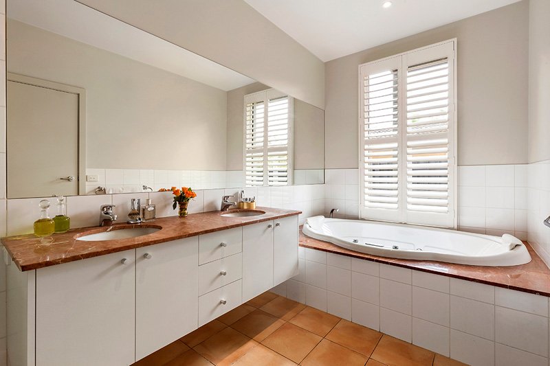 Gallery: 7 Vardon Avenue