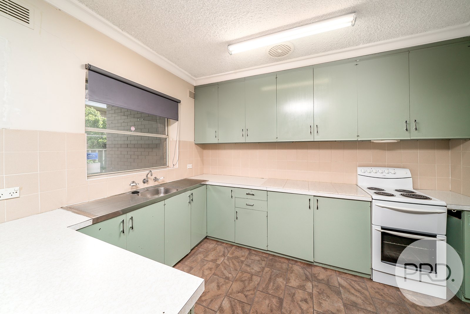 7 Vasey Street ASHMONT 3