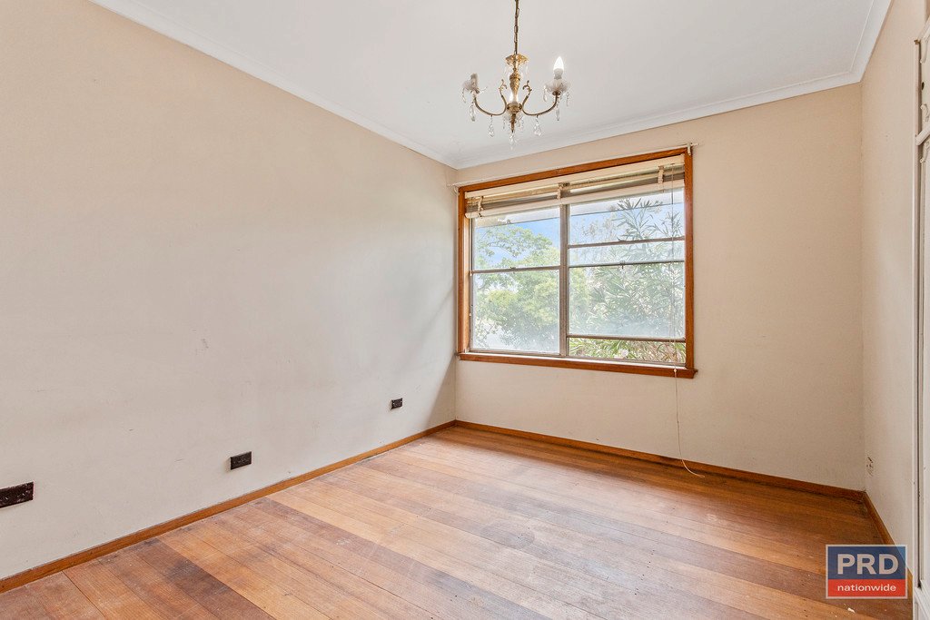 7 Vickers Court KENNINGTON 10