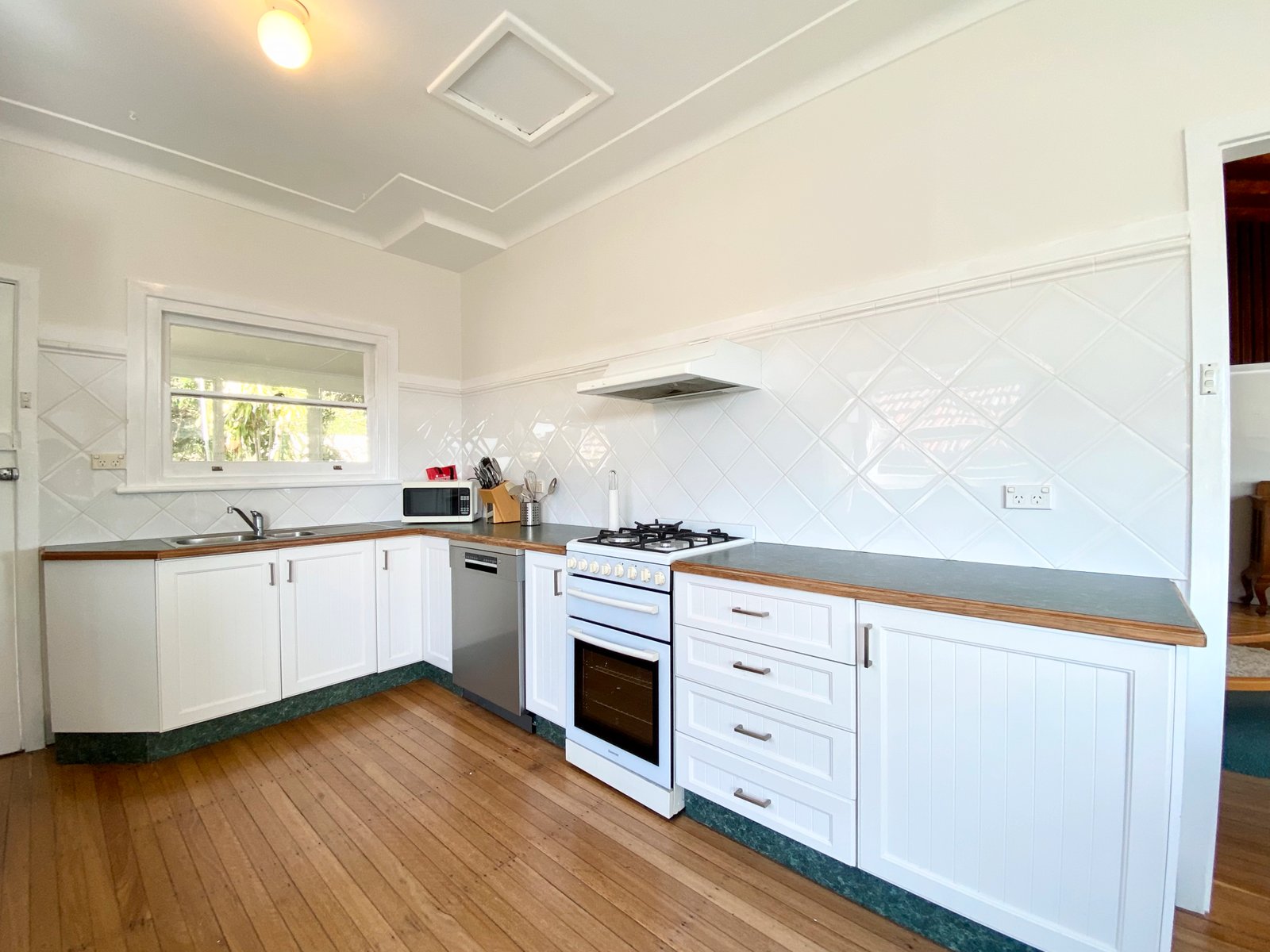 7 Victor Parade SHOAL BAY 6