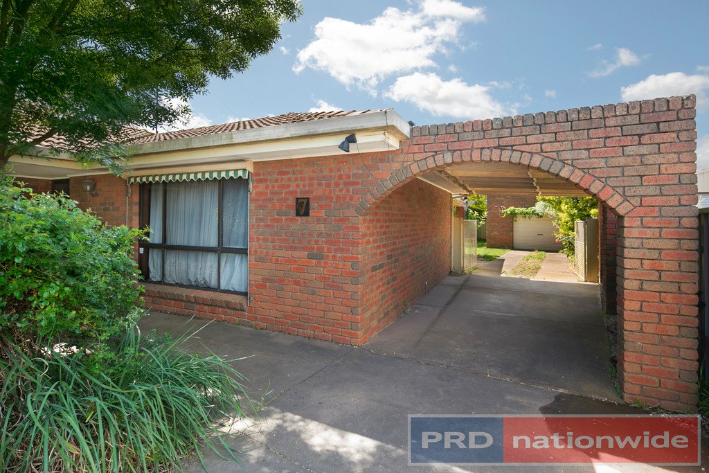 7 Virginia Court DELACOMBE 2
