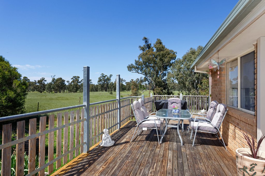 7 Wagga Wagga Street OURA 4