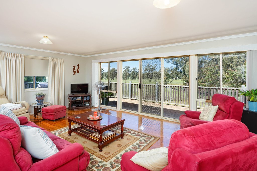 7 Wagga Wagga Street OURA 5