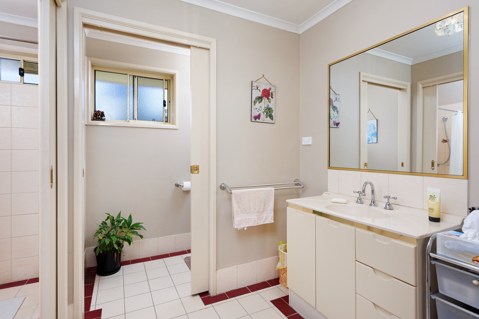 7 Wagga Wagga Street OURA 9