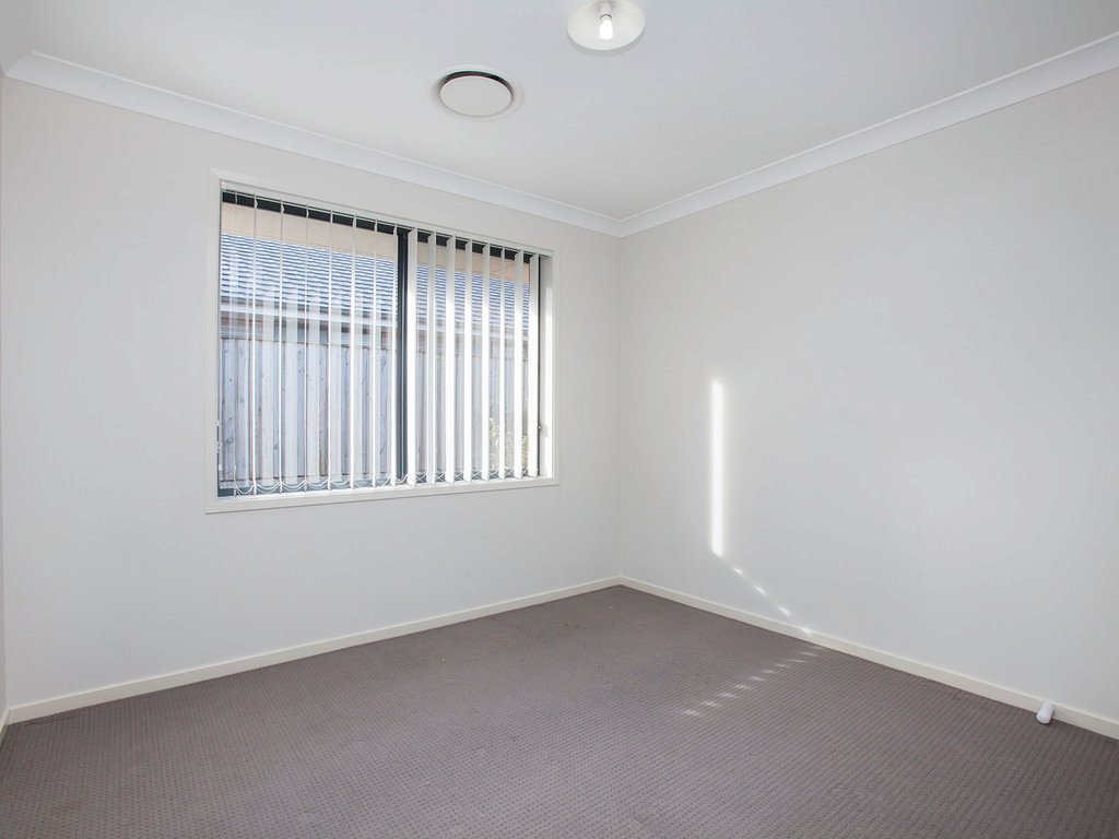 7 Wagtail Street ABERGLASSLYN 4