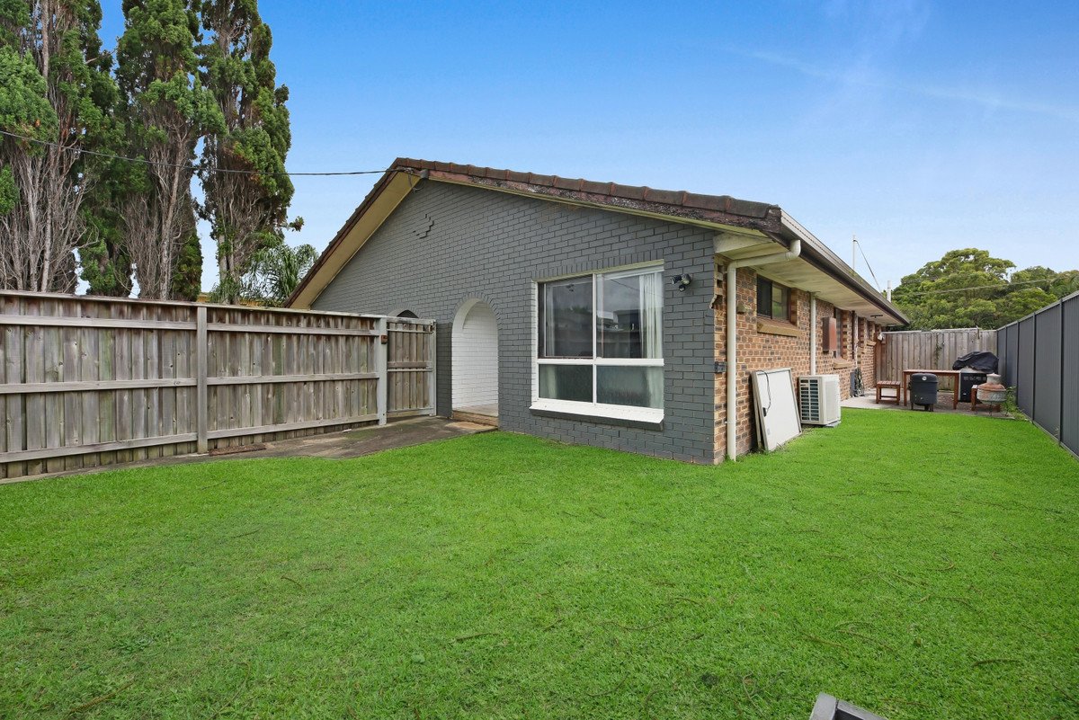 7 Walker Avenue Palm Beach 25
