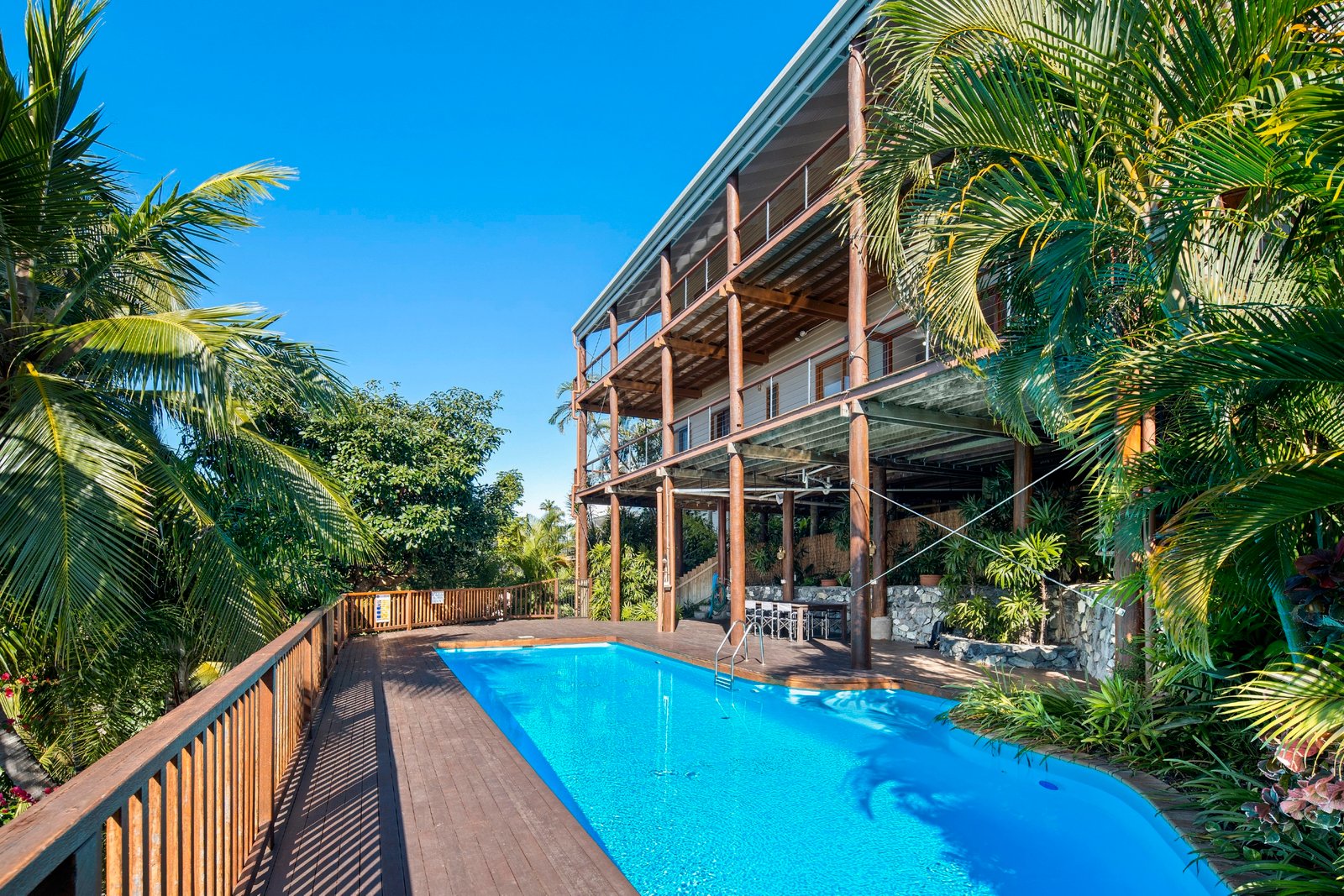 7 Warrain Street SHUTE HARBOUR 1