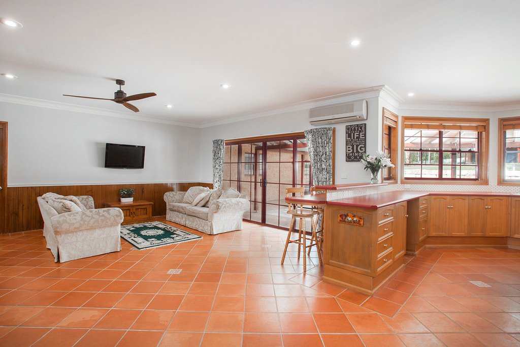 7 Warrigal Close BRANDY HILL 14