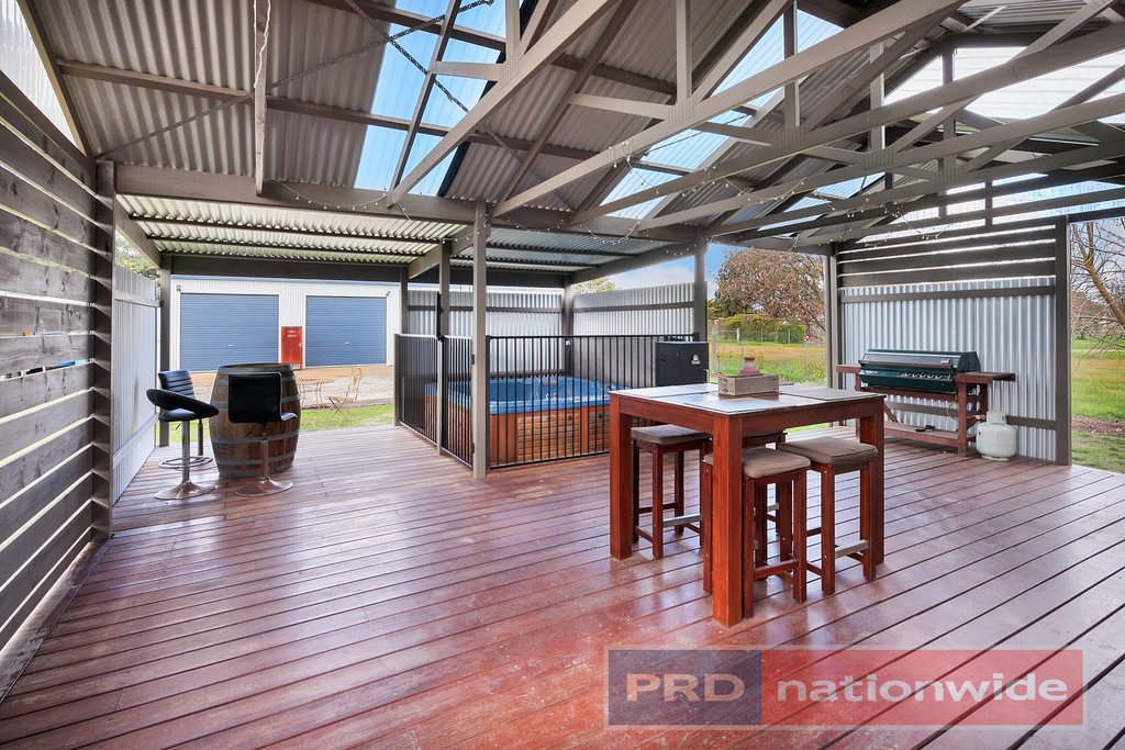 7 West Street CLUNES 4