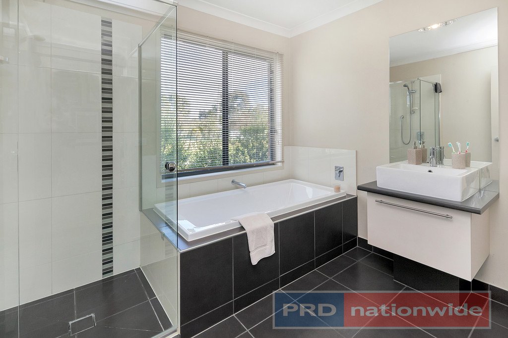 7 West Street CLUNES 7