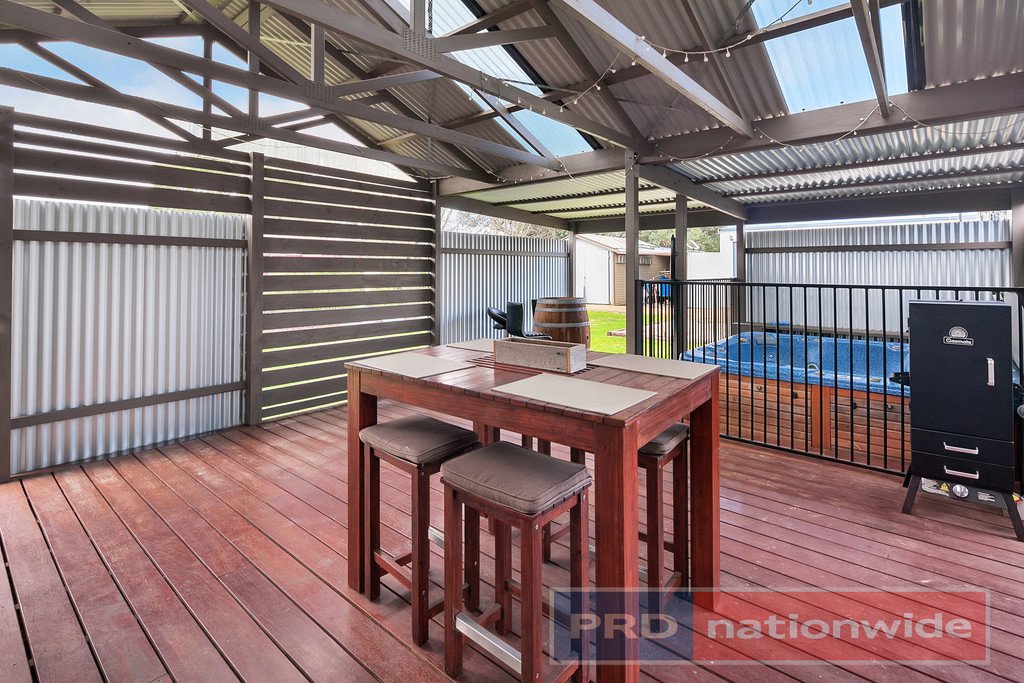 7 West Street CLUNES 12