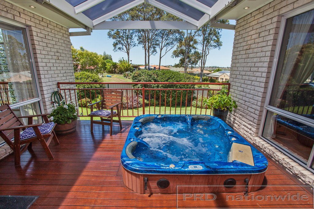 7 Westerman Close THORNTON 18