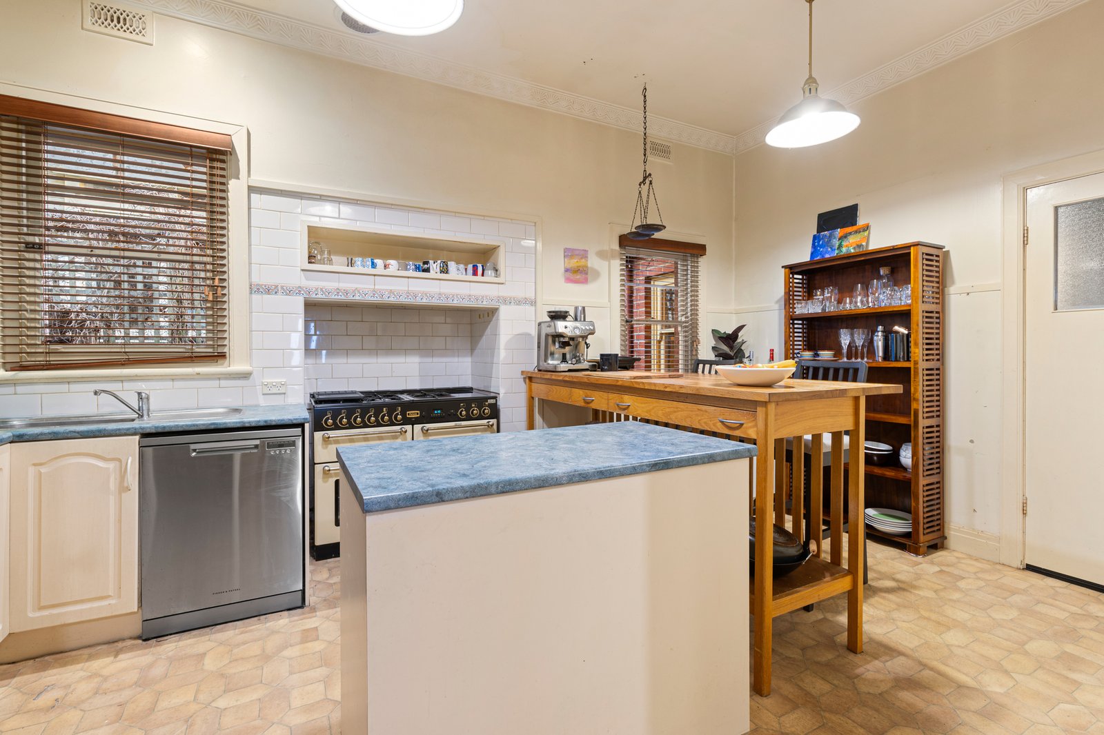 Gallery: 7 Westley Street
