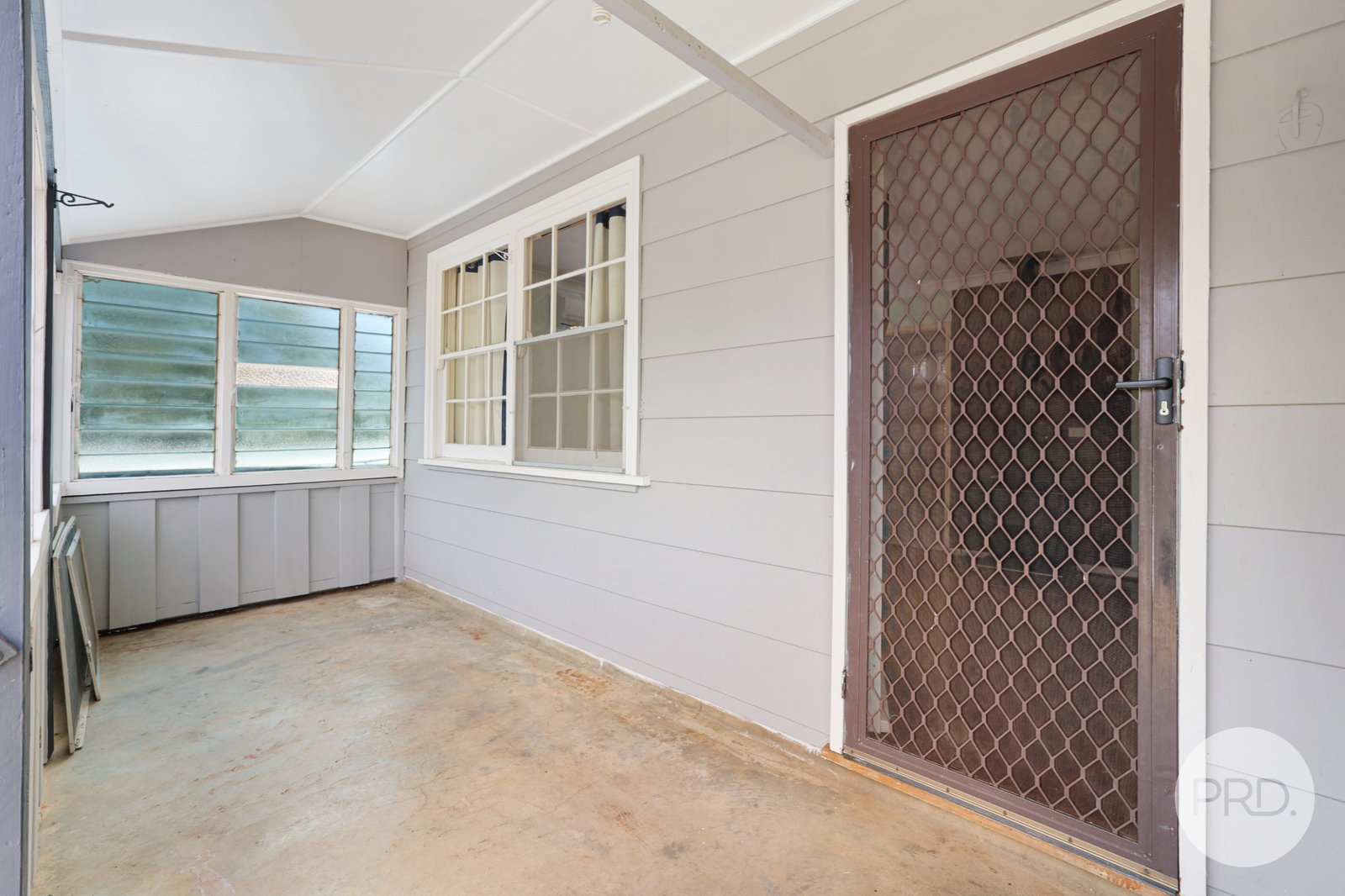 7 Westow Crescent TAMWORTH 2