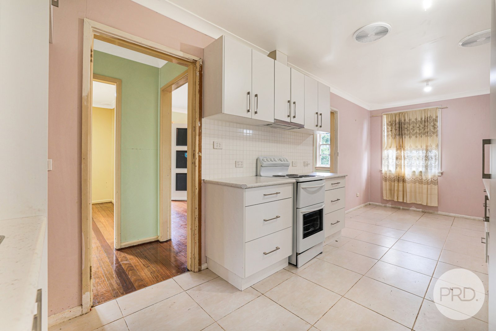 7 Westow Crescent TAMWORTH 8