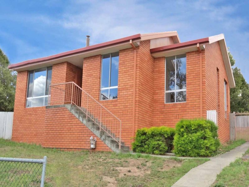 7 Wilkie Court WEST MOONAH 1