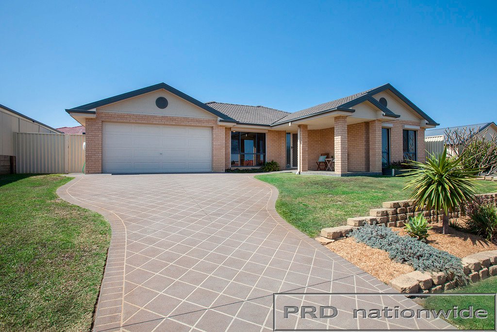 7 Willow Close THORNTON 2