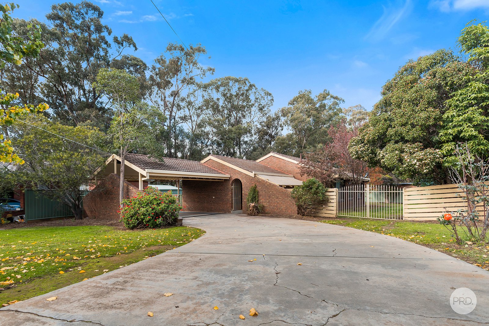 7 Windsor Court KENNINGTON 1
