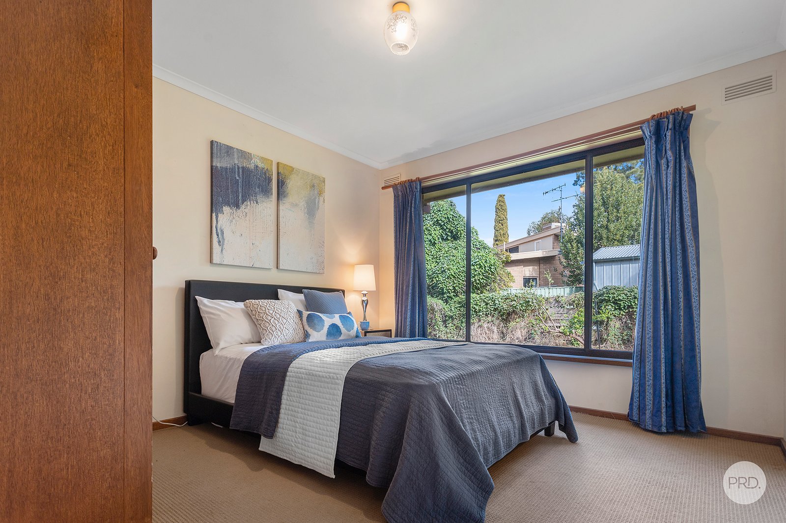 7 Windsor Court KENNINGTON 8