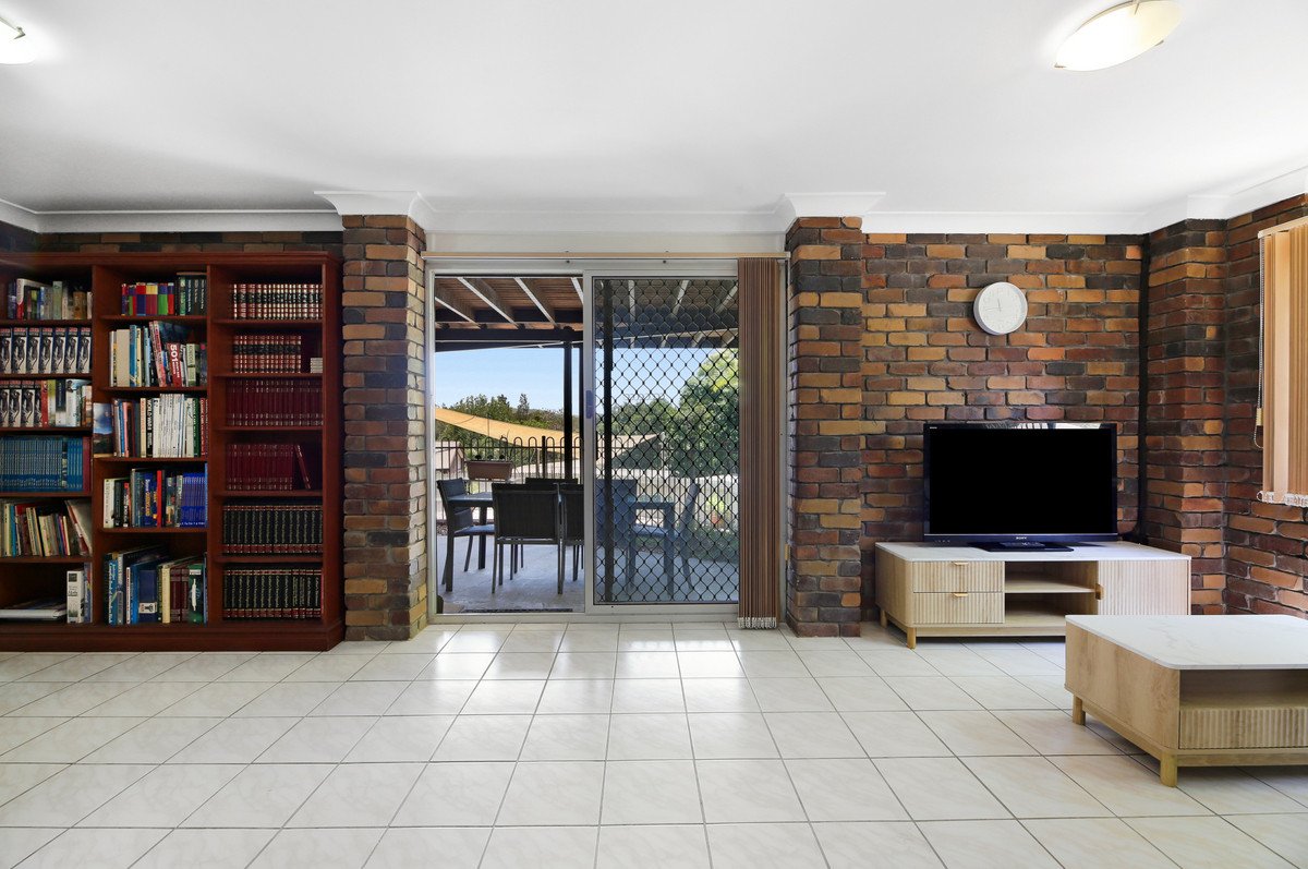 7 Wirildar Drive Elanora 21