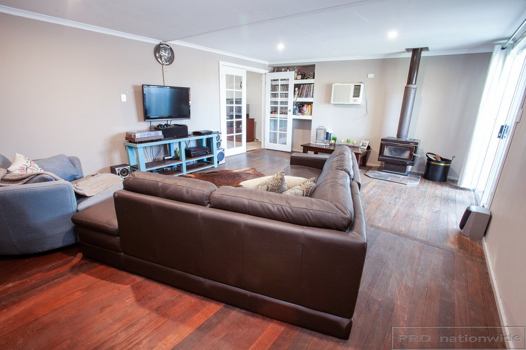 7 Wolstenholme Street RUTHERFORD 3