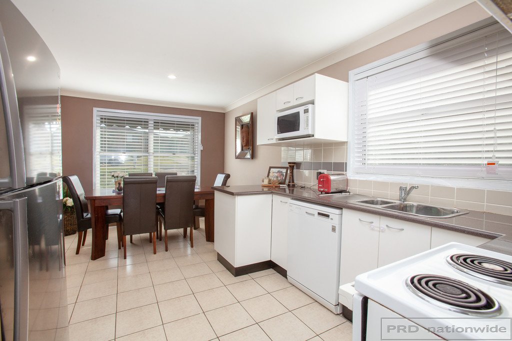 7 Wolstenholme Street RUTHERFORD 8