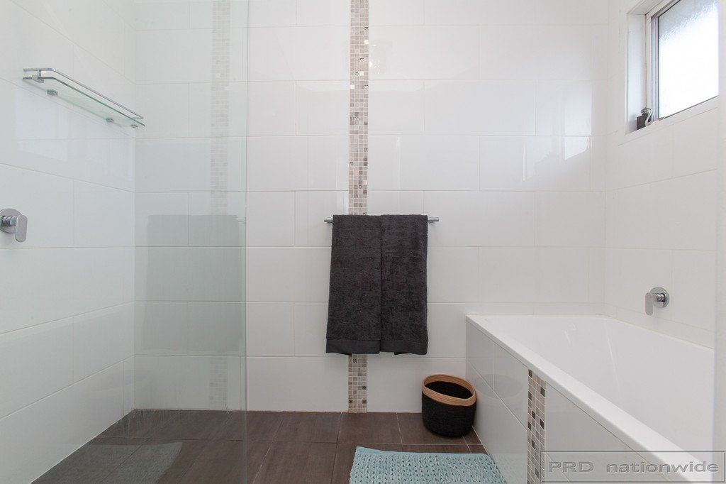 7 Wolstenholme Street RUTHERFORD 11