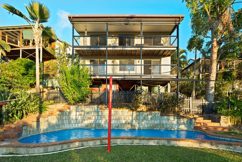 7 Woodwark Crescent CANNONVALE 18