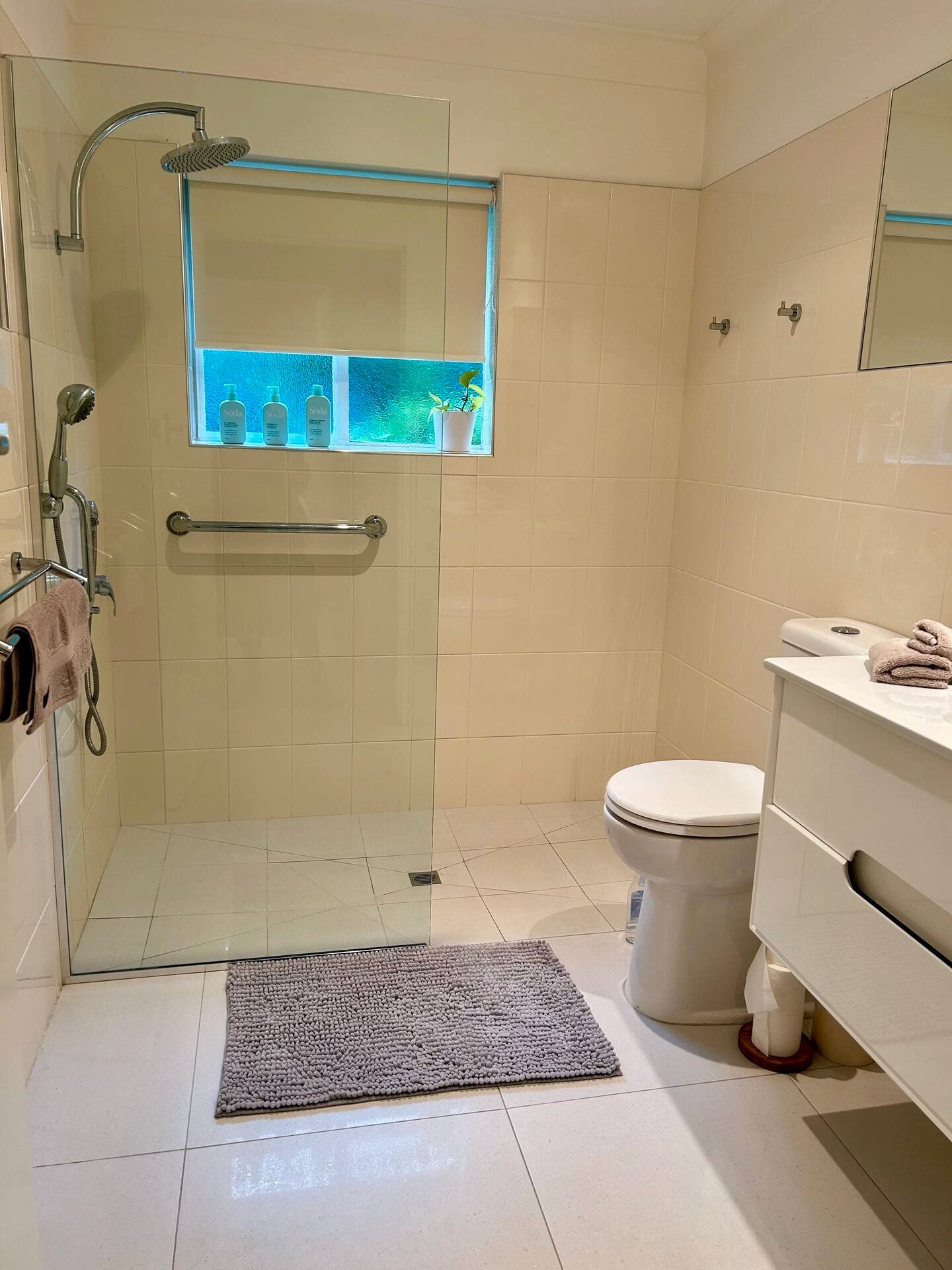 7 Woolton Place SANDY BAY 21