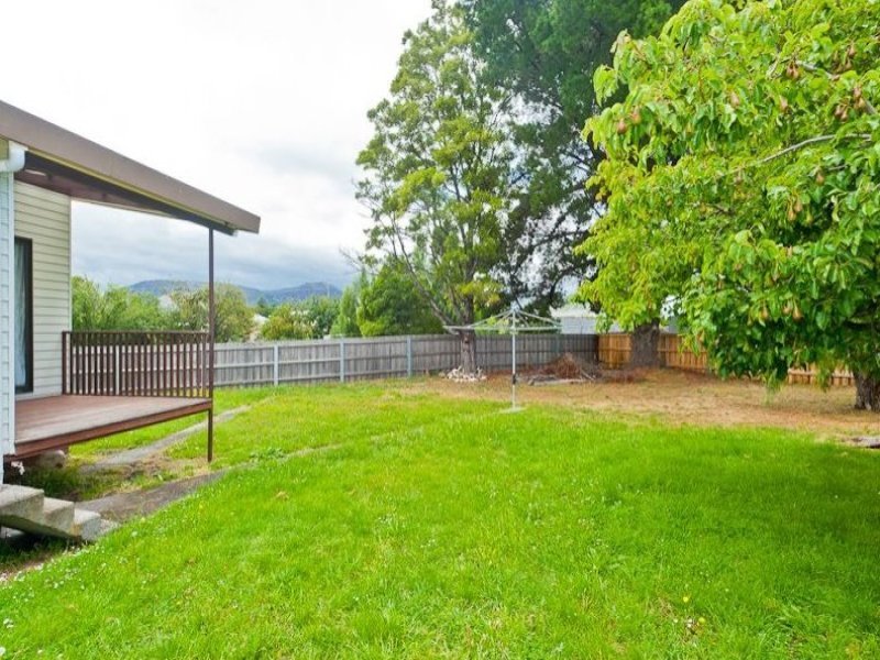 7 Wyralla Court AUSTINS FERRY 1