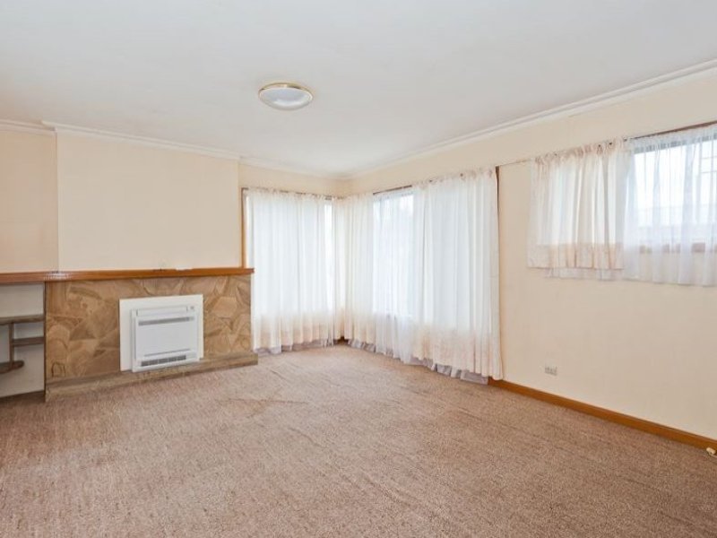 7 Wyralla Court AUSTINS FERRY 4