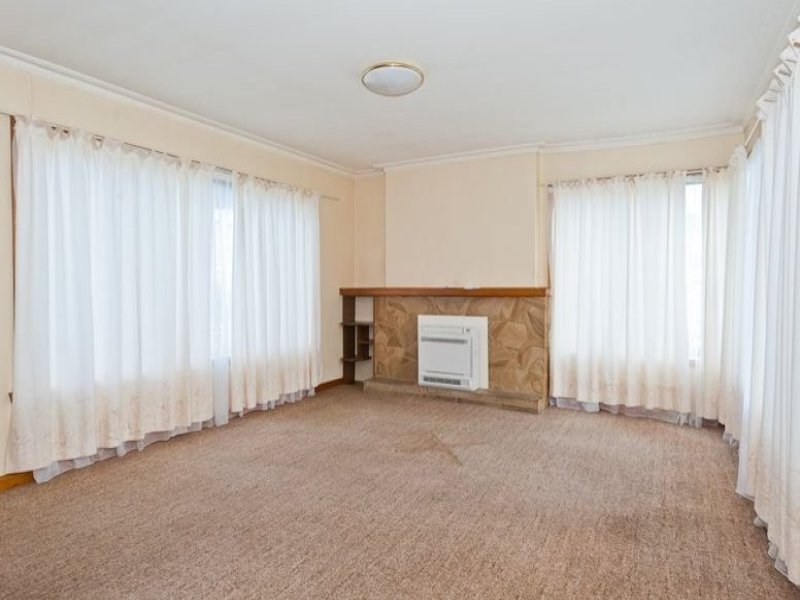 7 Wyralla Court AUSTINS FERRY 5