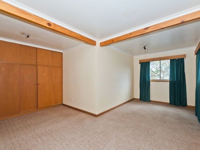 7 Wyralla Court AUSTINS FERRY 7