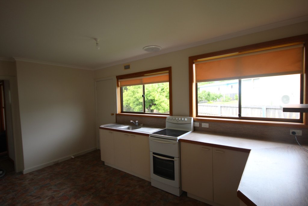 7 Wyralla Court AUSTINS FERRY 2