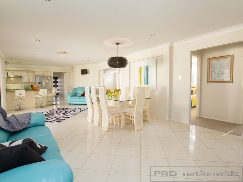 7 Yaldara Avenue THORNTON 7