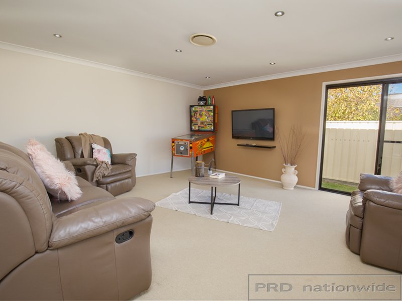 7 Yaldara Avenue THORNTON 14