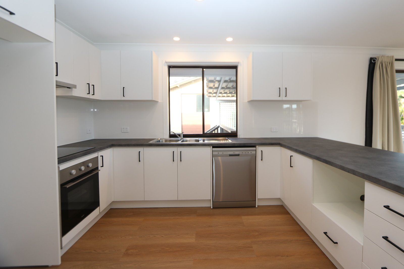 7 Yarran Drive ASHMORE 6