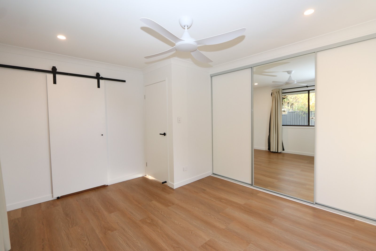 7 Yarran Drive ASHMORE 8