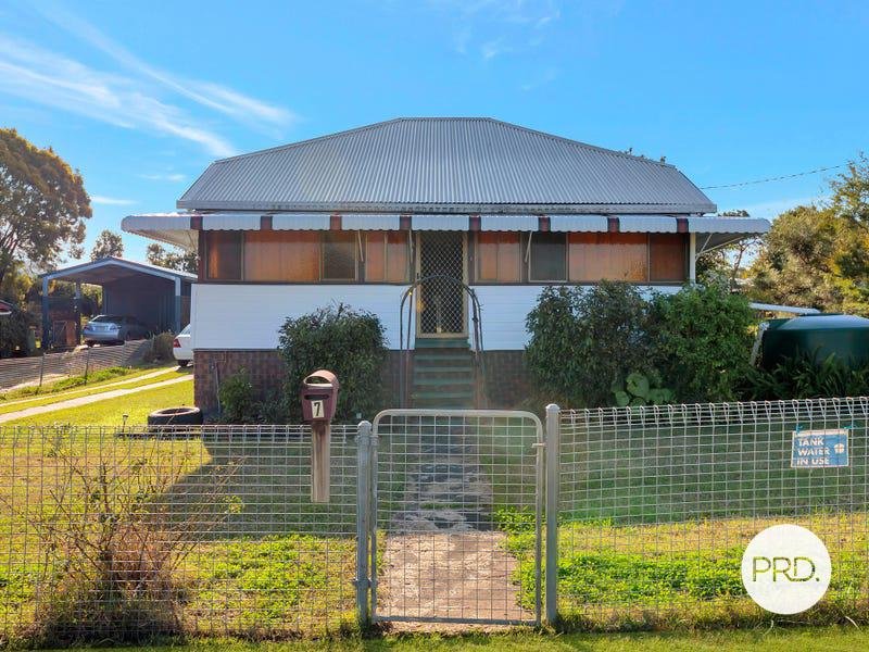 7 Yates St  ROSEWOOD 7