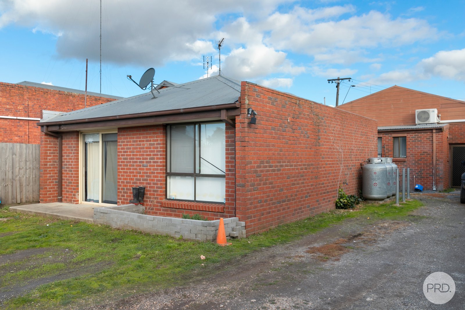 70, 70A & 70 Rear Neill Street BEAUFORT 15