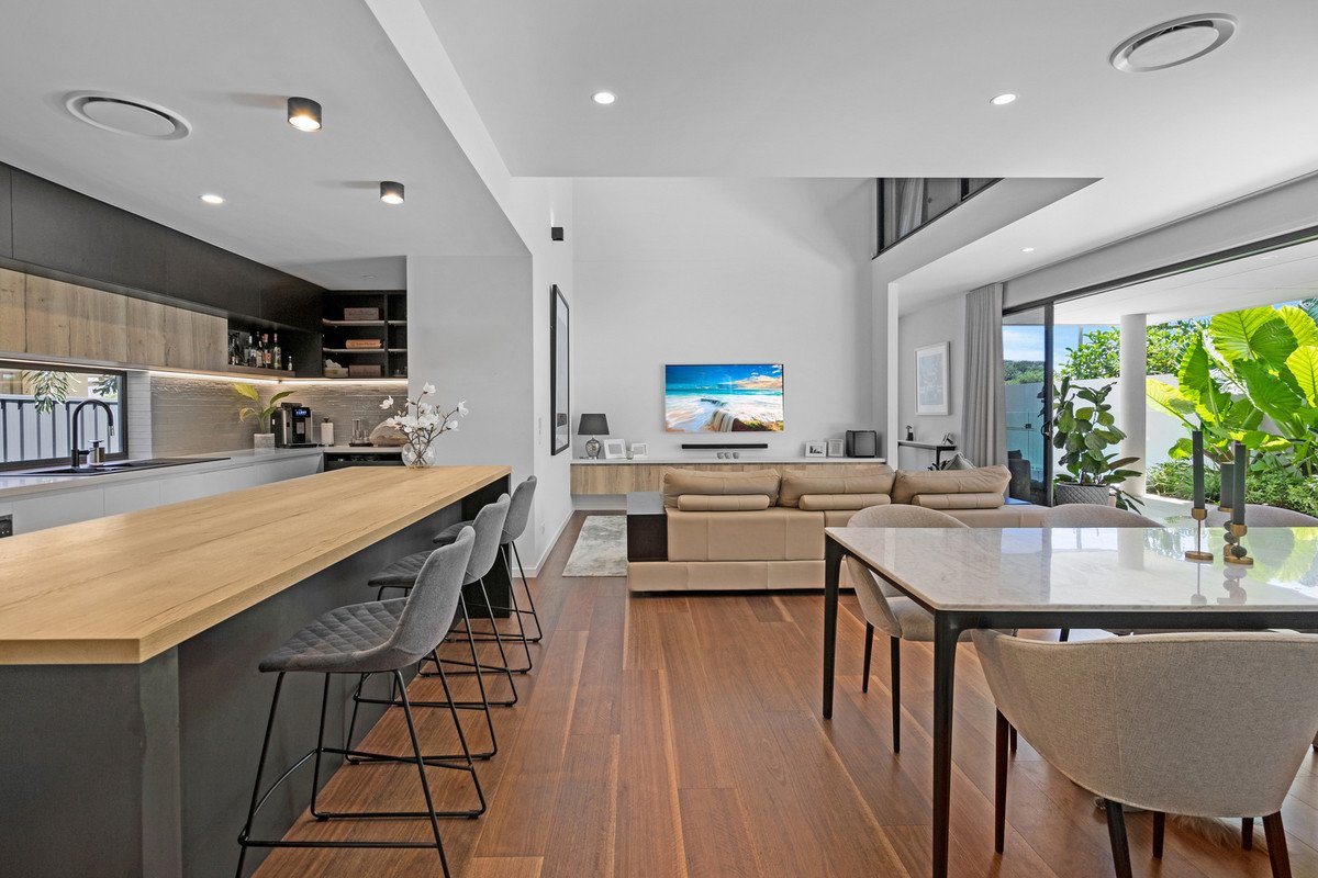 70 Acanthus Avenue Burleigh Heads 3