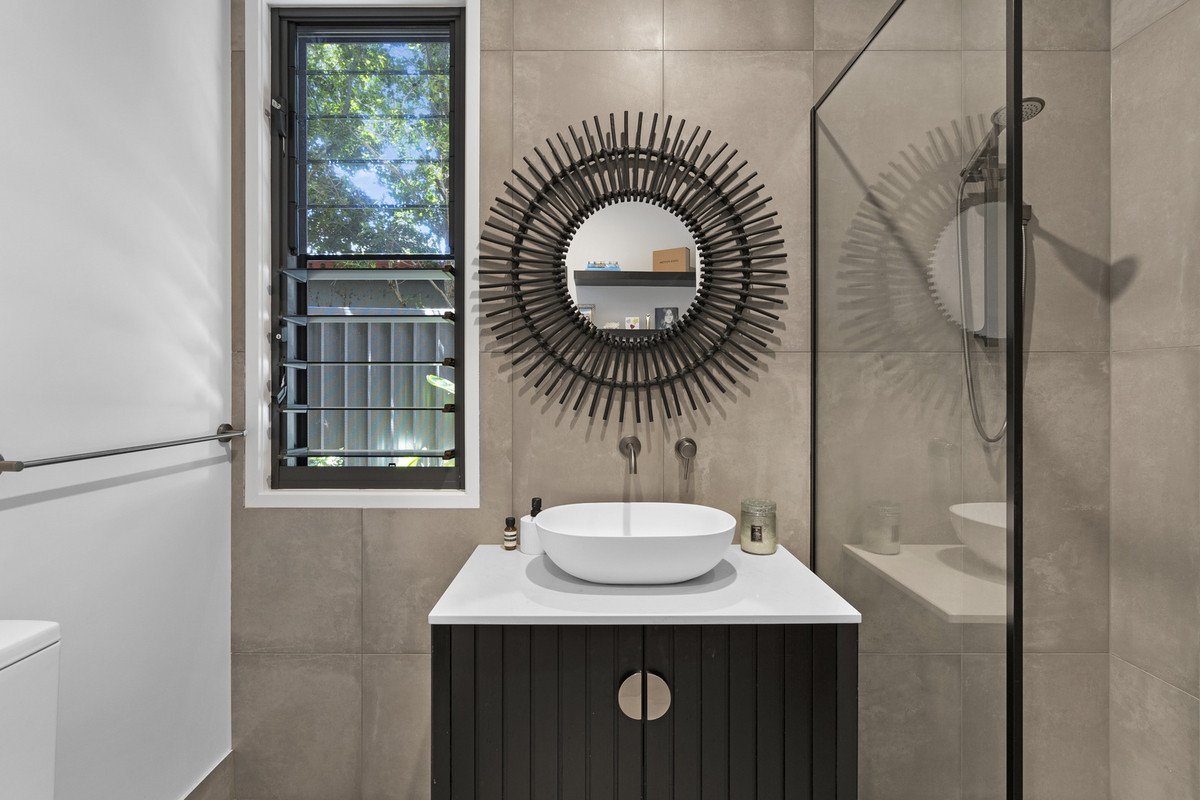 70 Acanthus Avenue Burleigh Heads 8