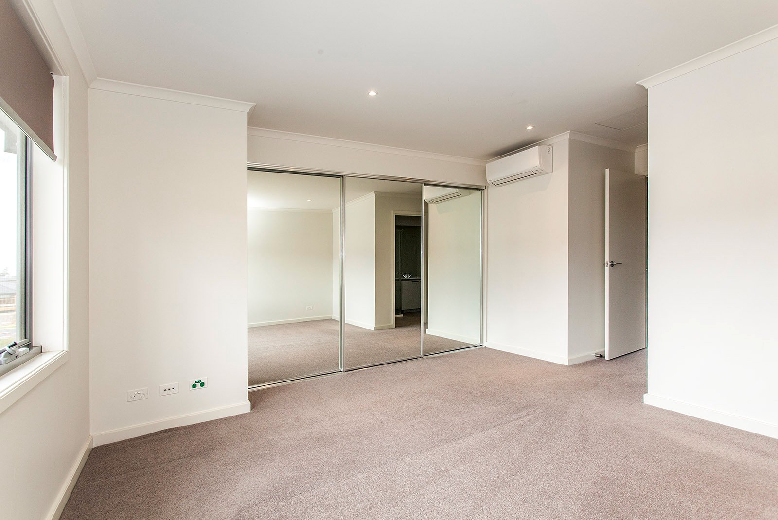 Real Estate and Property in 70 Artesian Avenue, Wantirna South, VIC