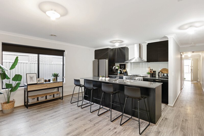 Gallery: 70 Ascot Gardens Drive